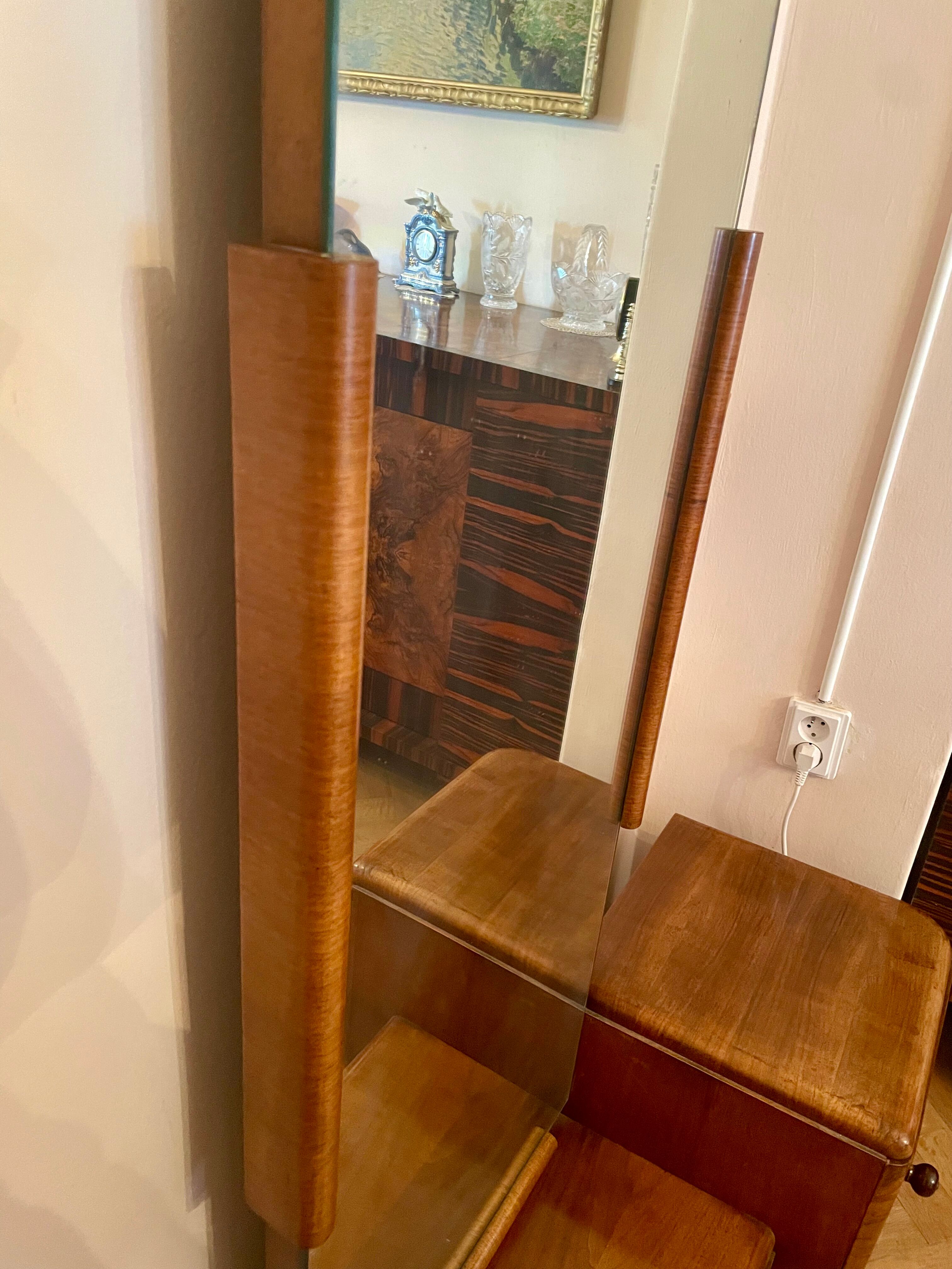 Miroir vintage Art déco avec tiroirs,Tchécoslovaquie années 1930