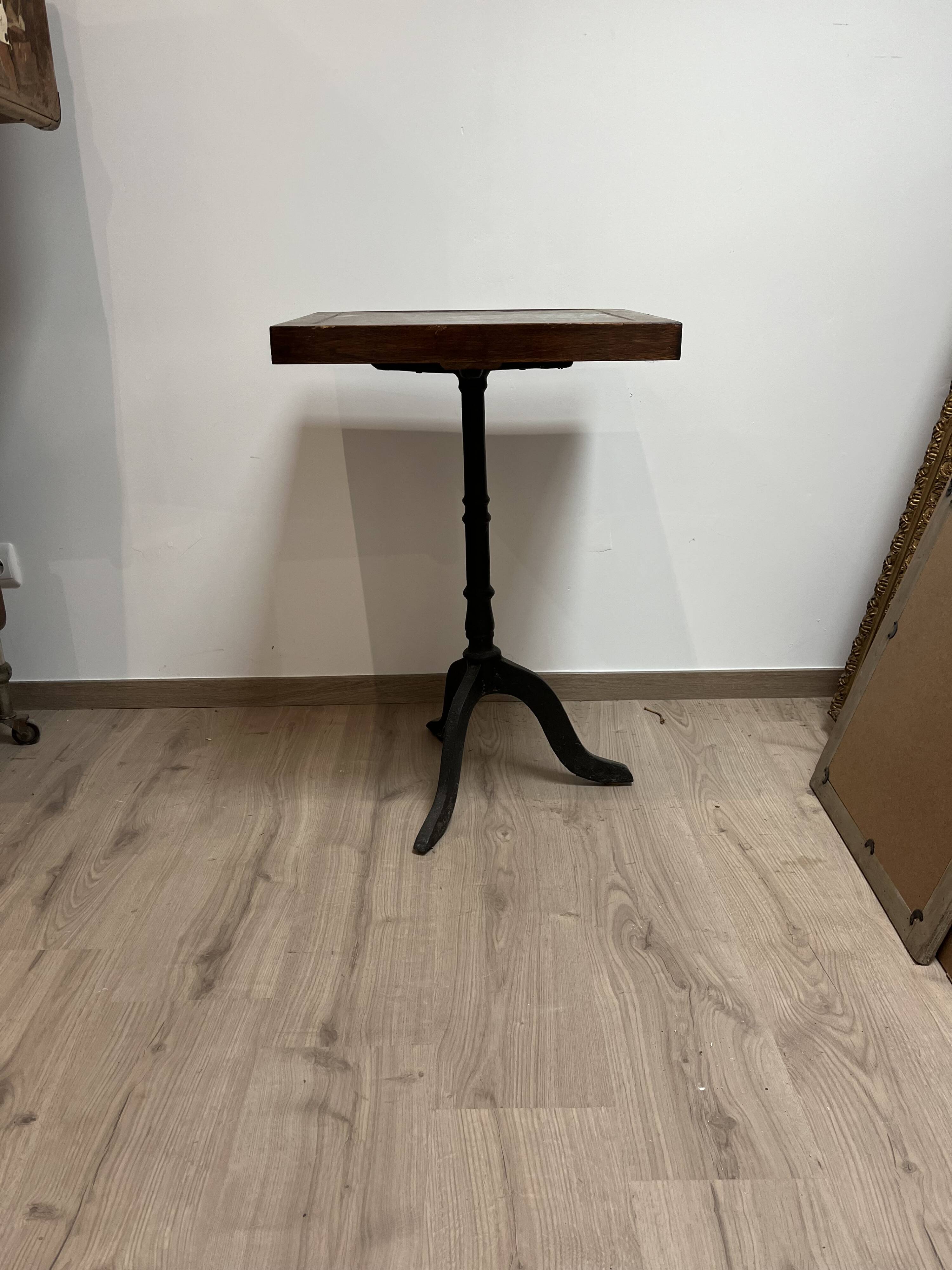Small provencal bistro table