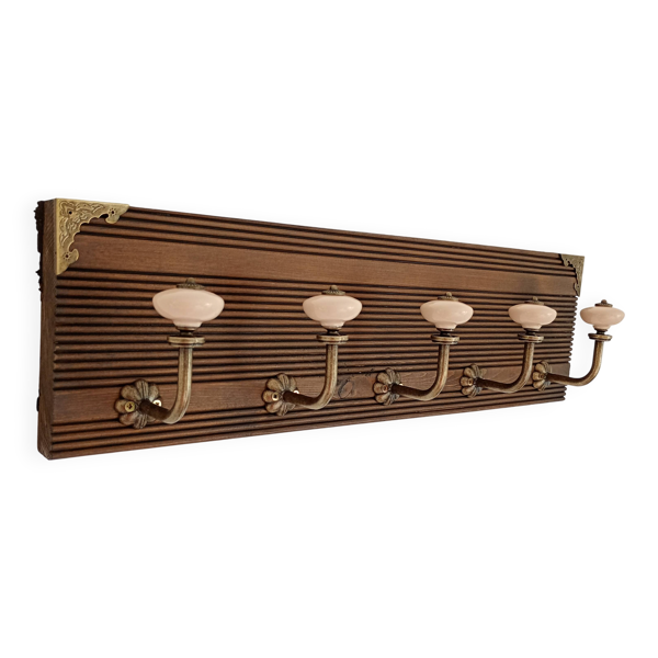 Porte-manteau mural 50 cm – 5 patères métal et céramique crème