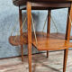 Table a thé louis xvi en acajou clair et filets vers 1900