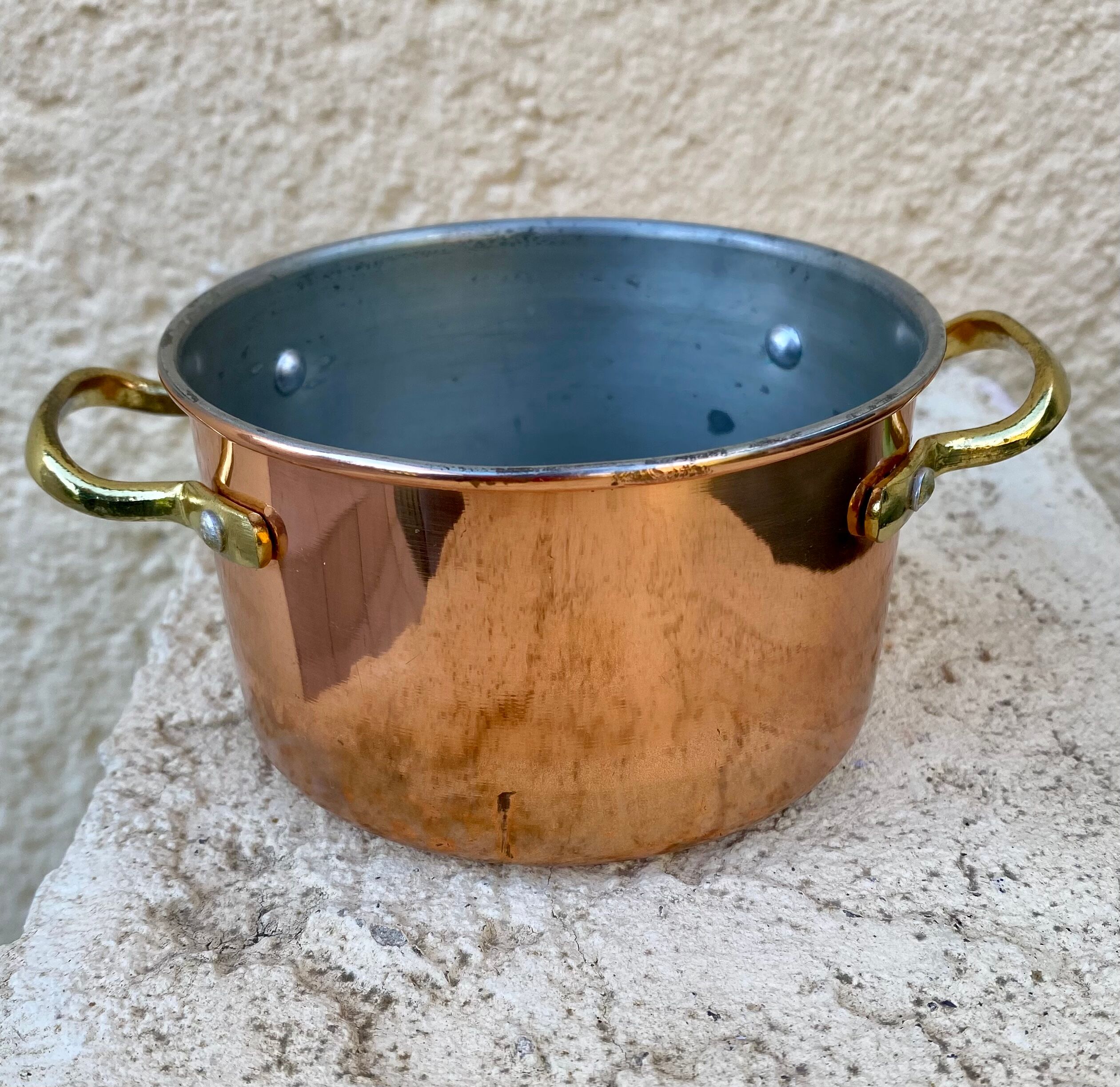Copper planter pot