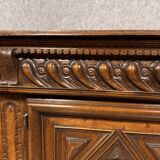 Large Louis XIII period Burgundy buffet in solid walnut circa 1650
