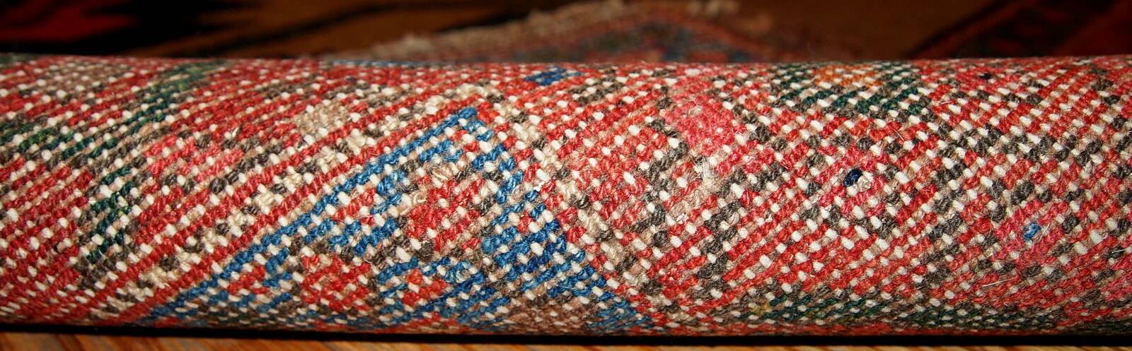 Handmade antique Persian Kurdish rug 122cm x 183cm 1900s