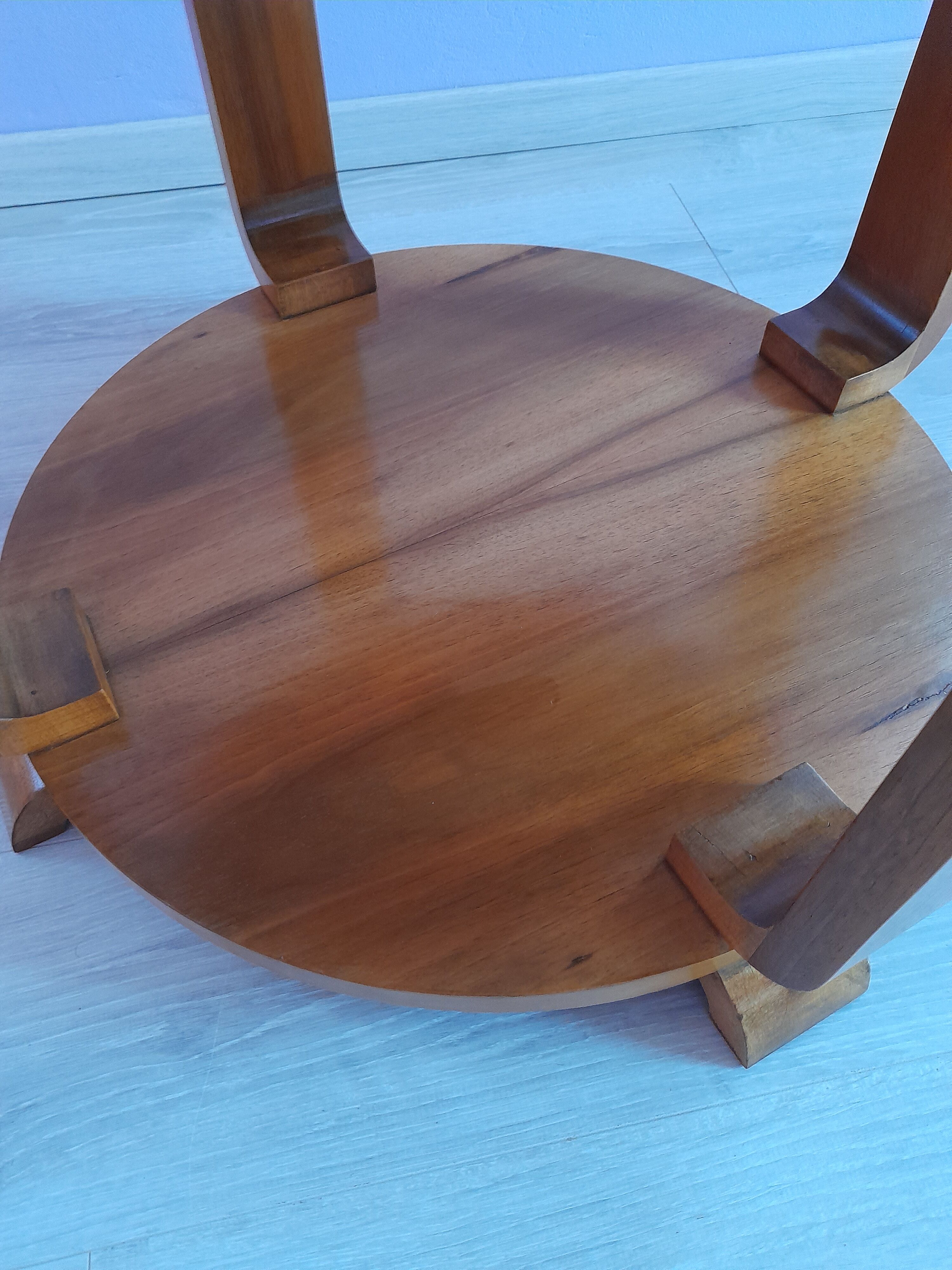 Round art deco coffee table