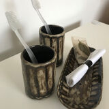 Set of cups and plate