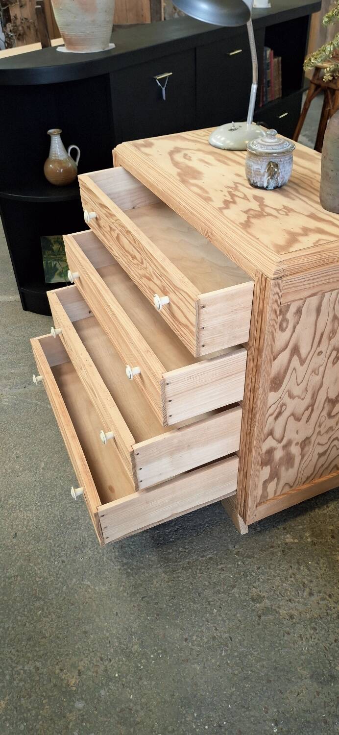 Vintage chest of drawers