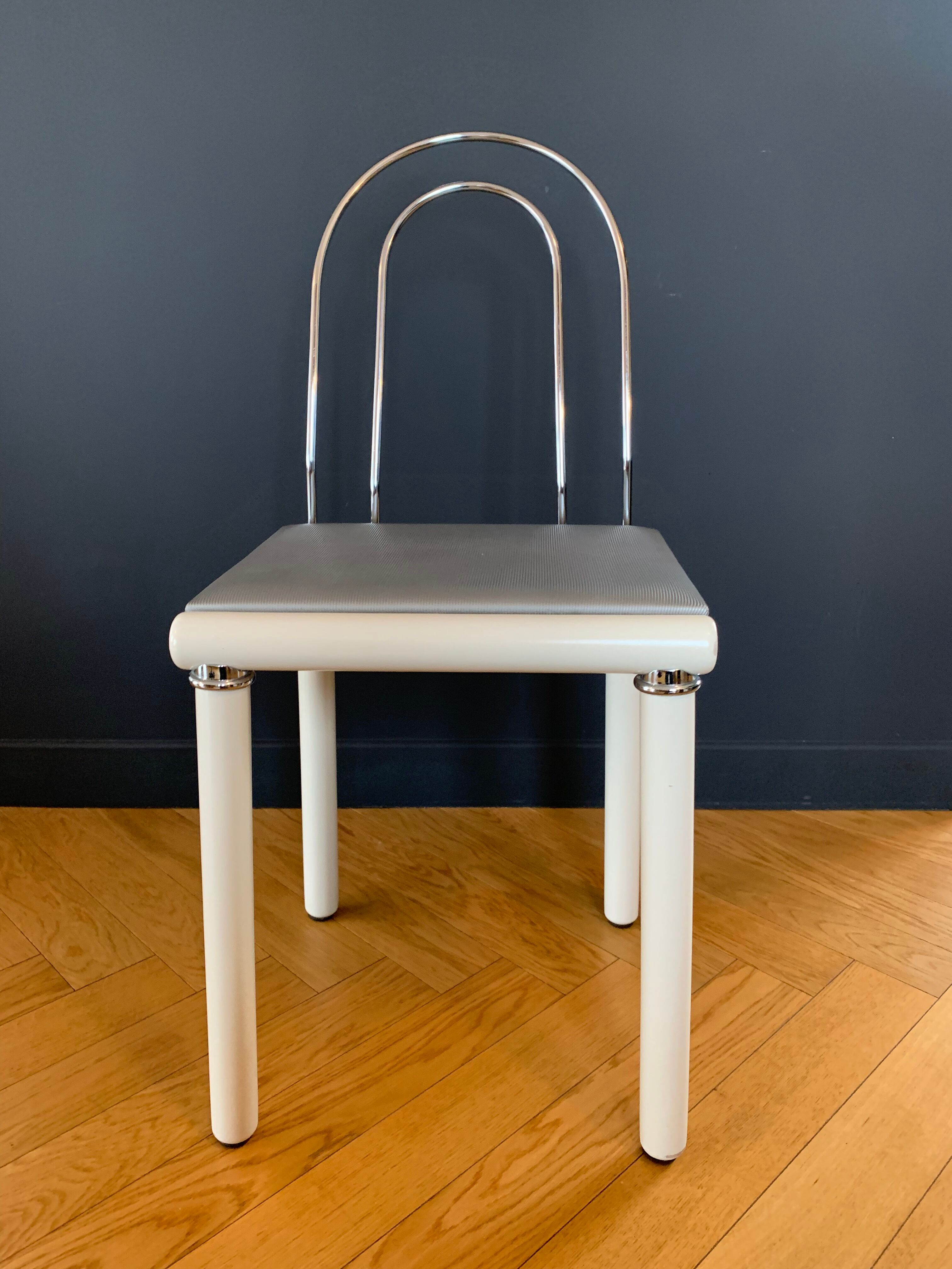 Vintage Italian post-modernist chairs 1980