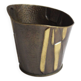Cache-pot moderniste en cuivre, années 1950.
