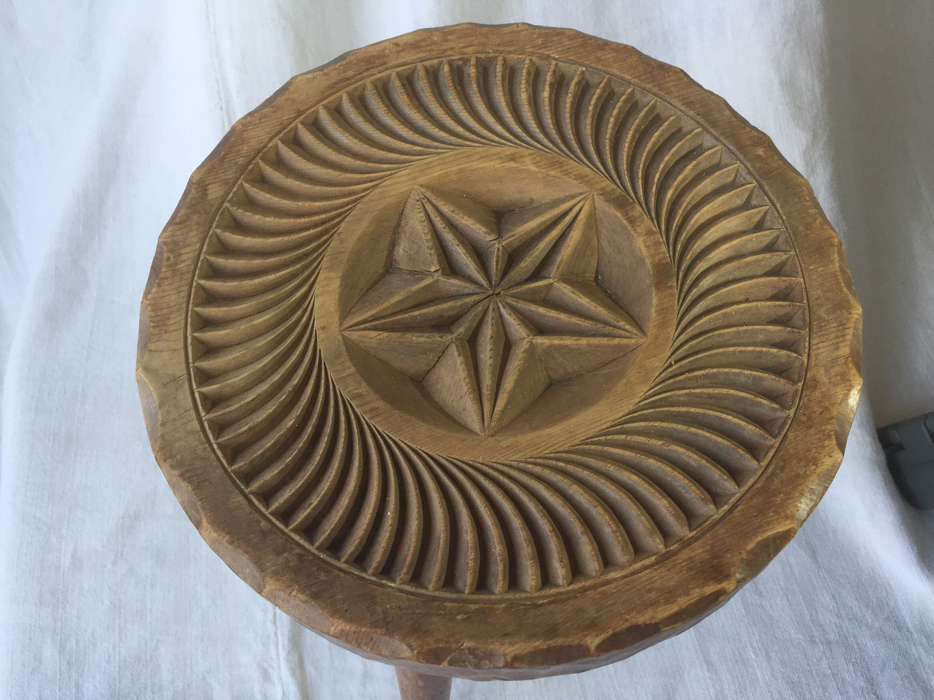 Wooden stool wood art popular tripod feet ancient compass