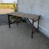 Folding table