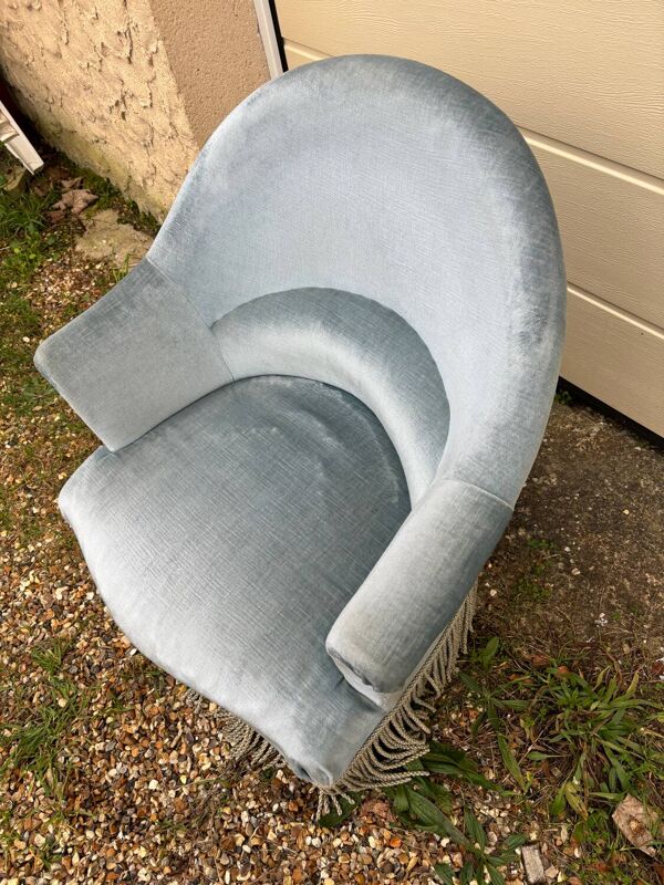 Fauteuil crapaud en velours gris bleu