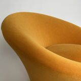 Fauteuil Mushroom de Pierre Paulin et son ottoman, édité par Artifort