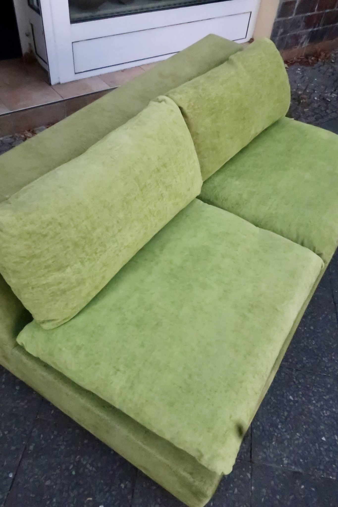 Superb vintage 70s two-seater retro space age sofa