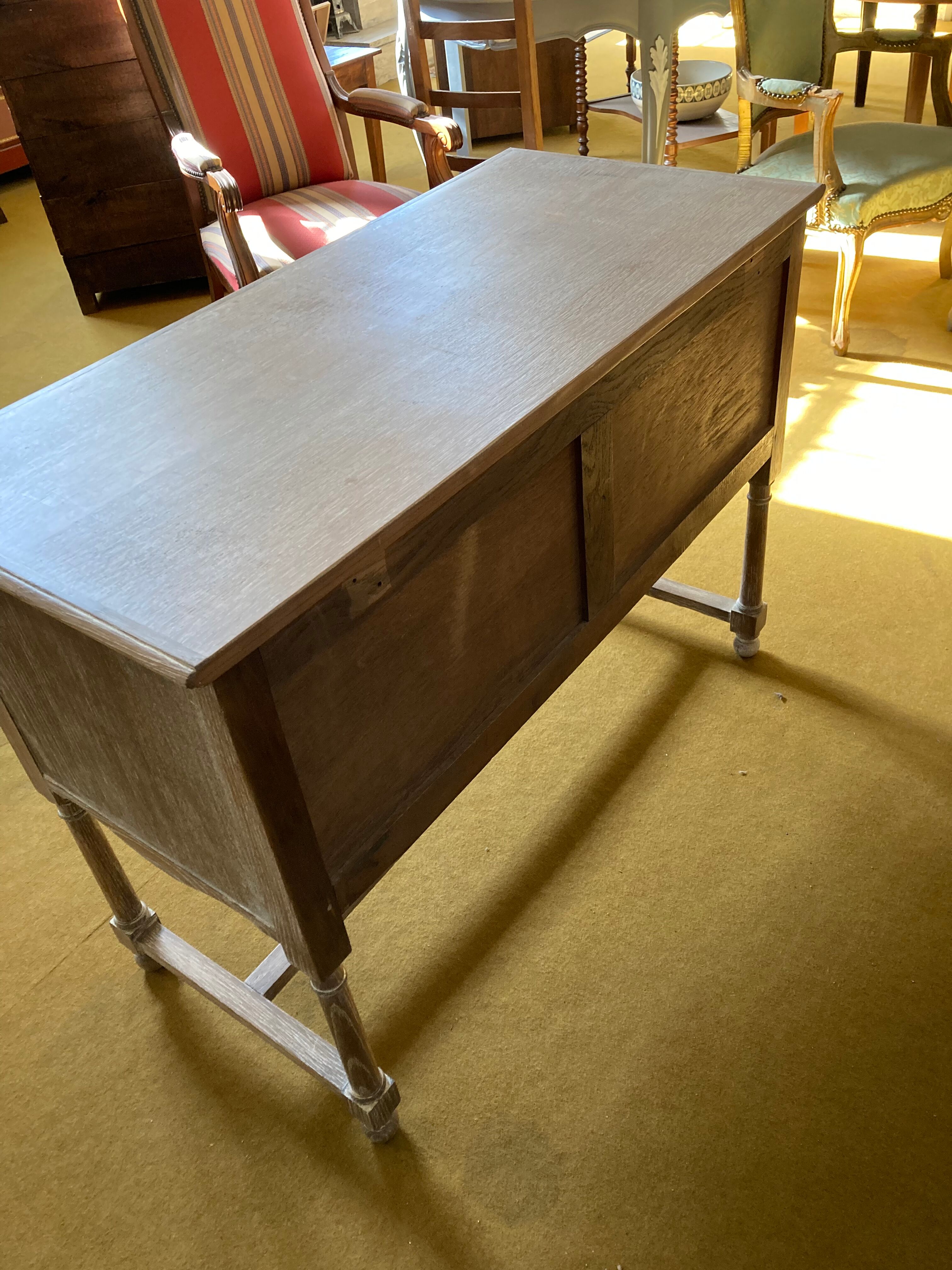 Louis XVI chest of drawers