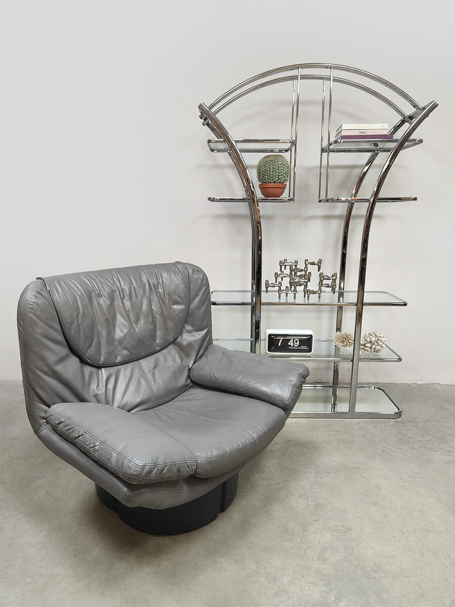 Vintage Italian design chrome & glass display cabinet room divider 1970