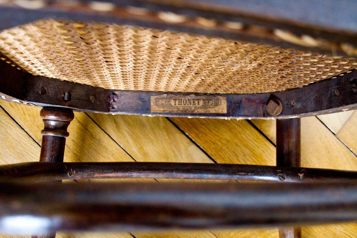 Paire de chaises bistrot cannées Thonet