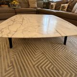 Fiorile model coffee table by poltrona Frau in calacatta marble