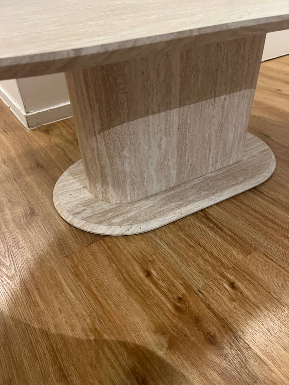 Table base effet travertin