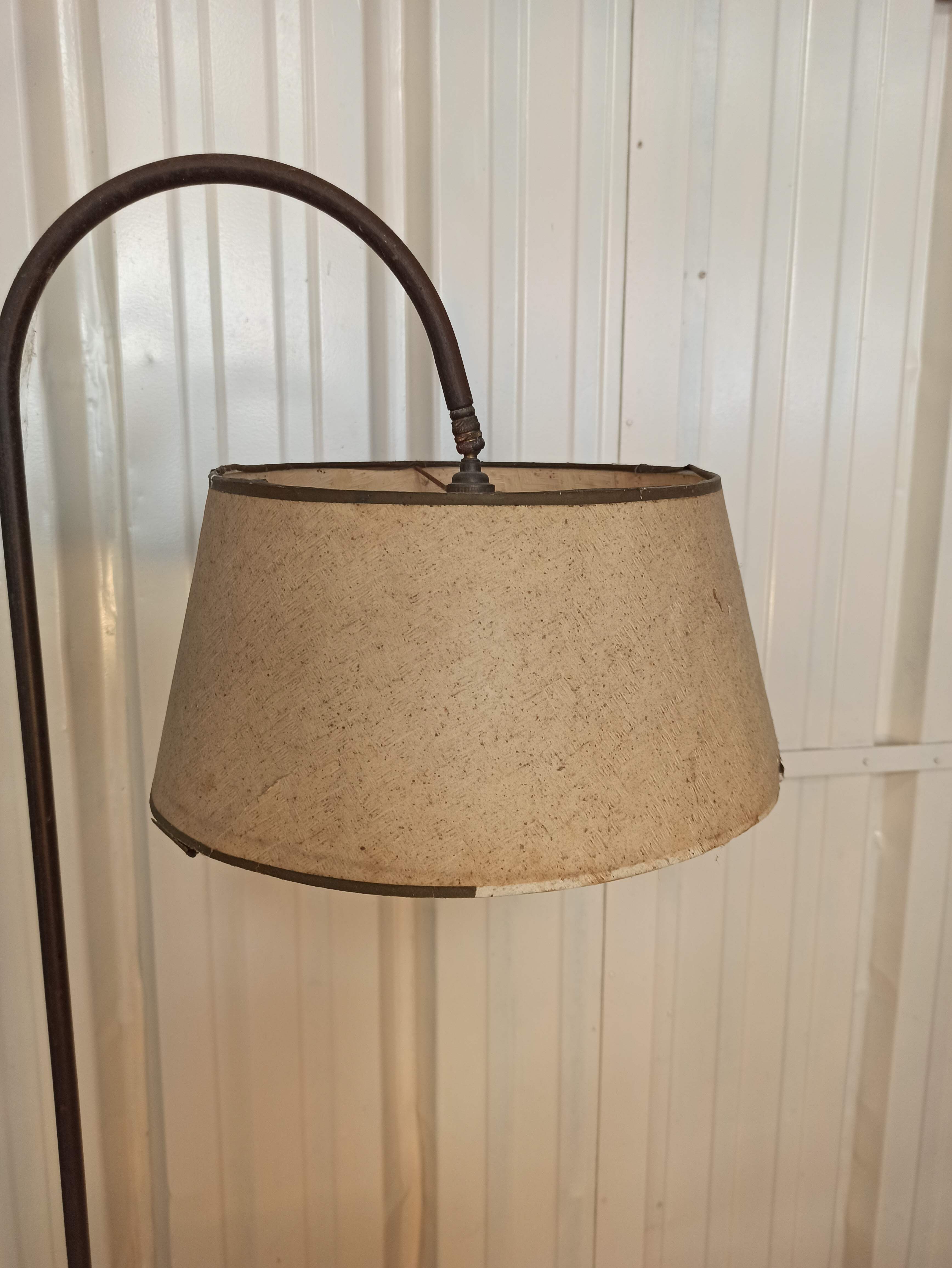 Lampadaire des années 50 tablette en formica lampe liseuse