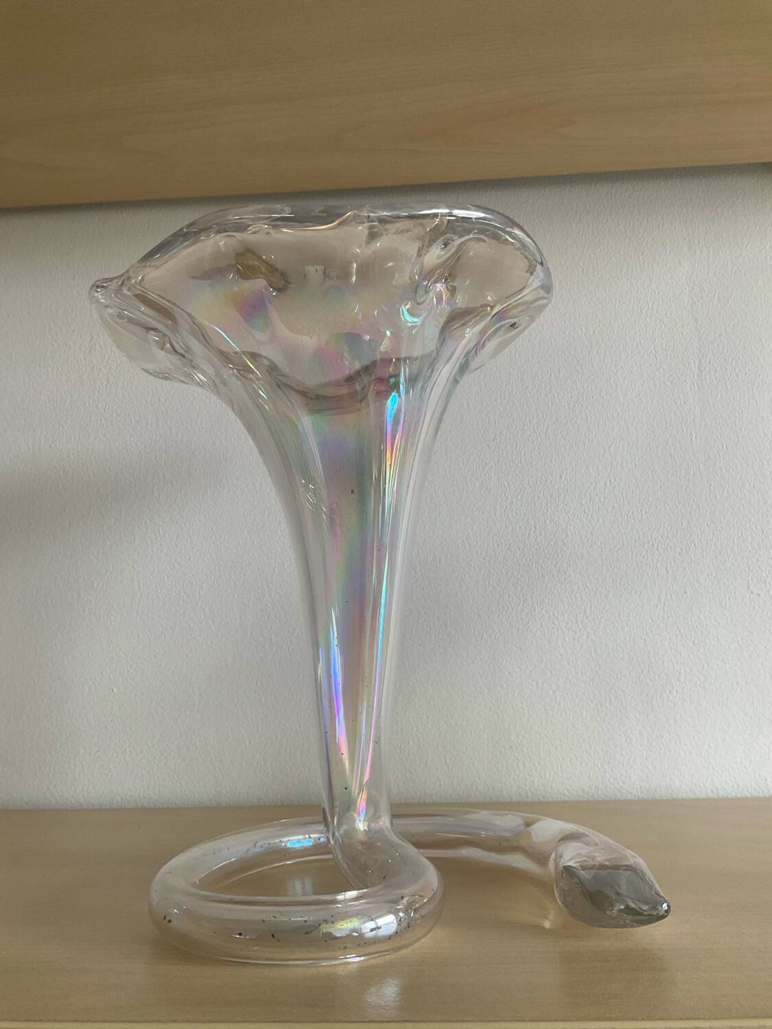 Series of 3 vintage vases in iridescent glass paste