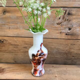 Vase en verre opaque vintage