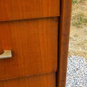 Vintage walnut varnished chest of drawers with 4 drawers from the 1960s.