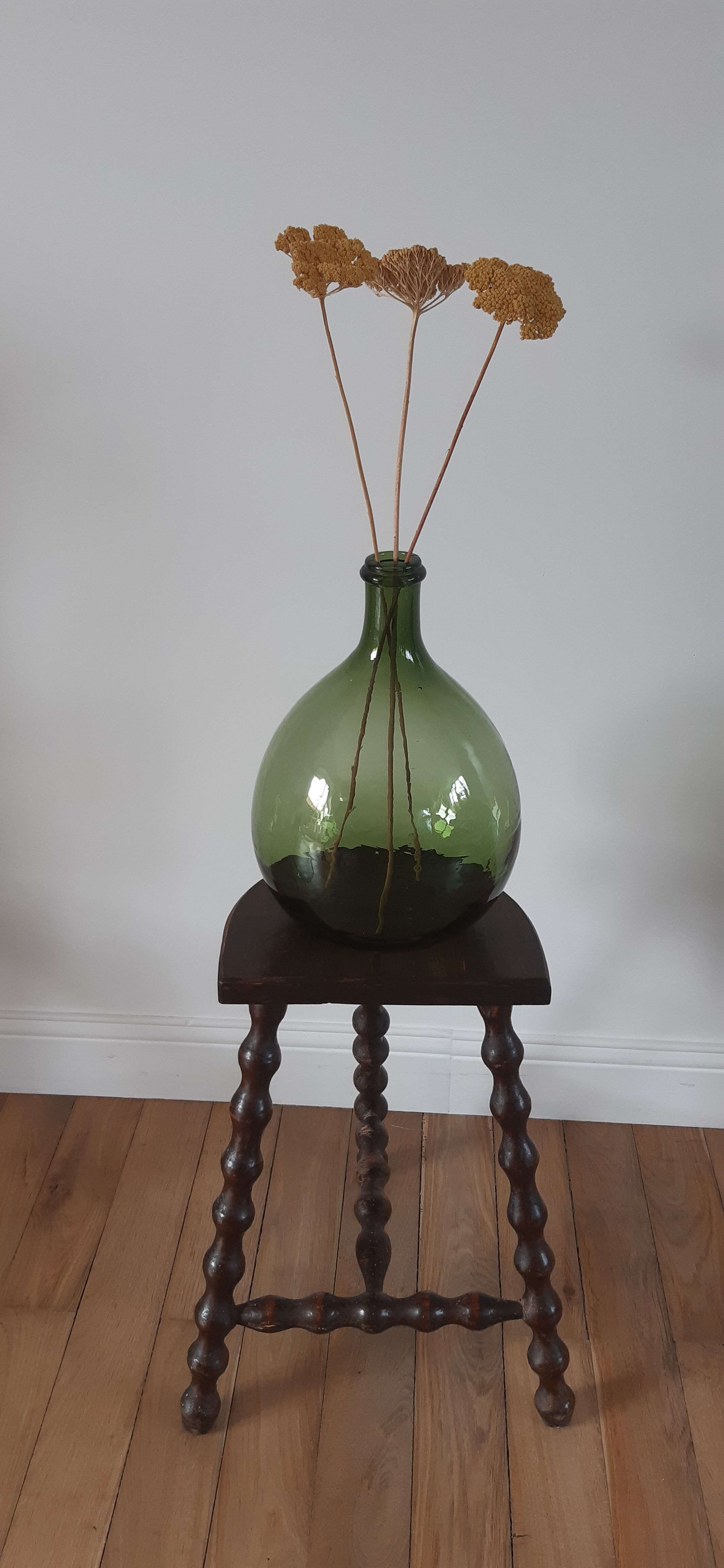 Stool vintage tripod wooden plant beaded feet