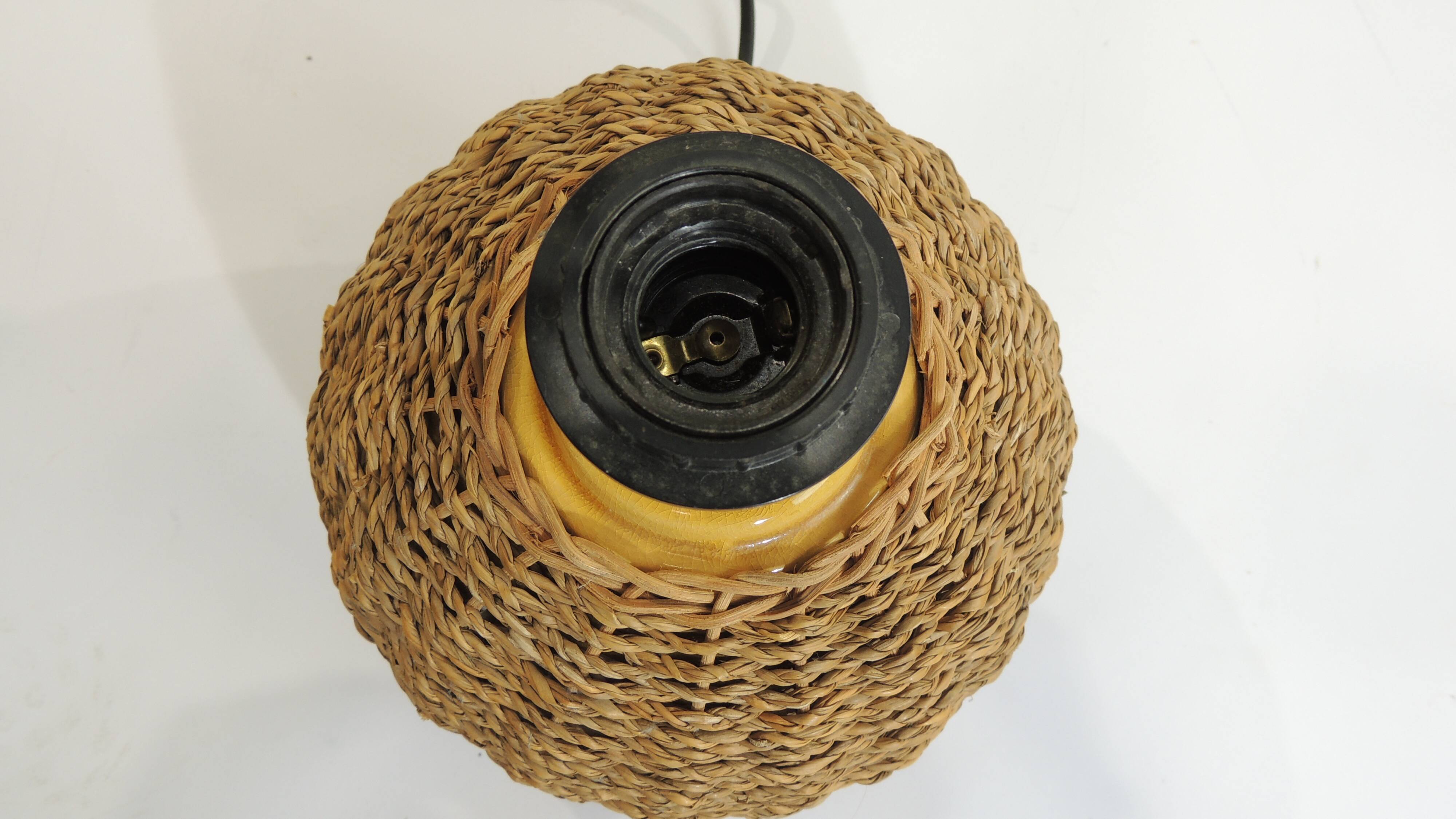 Vintage wicker and ceramic lamp – 1970s – Natural bohemian lamp