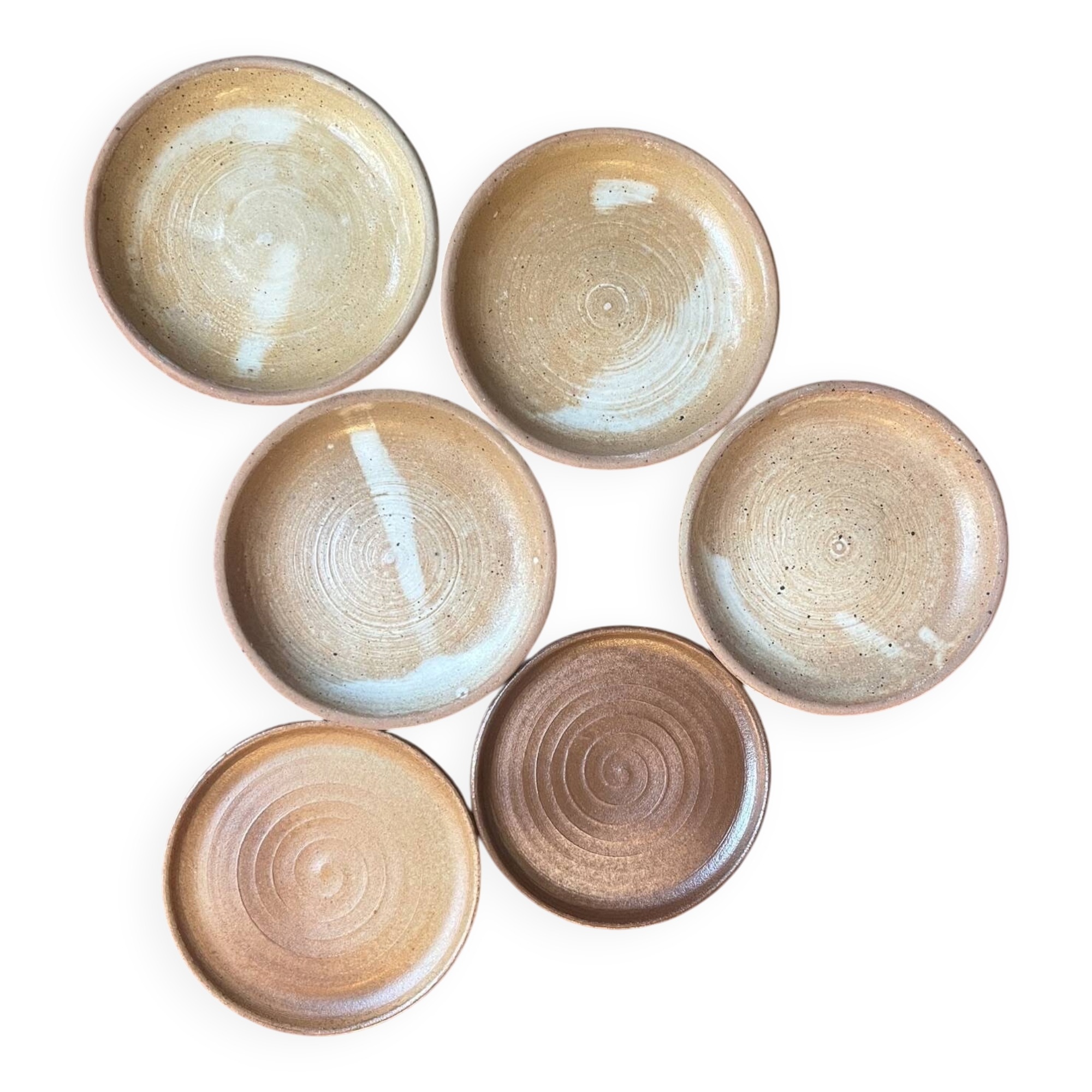 6 small stoneware plates