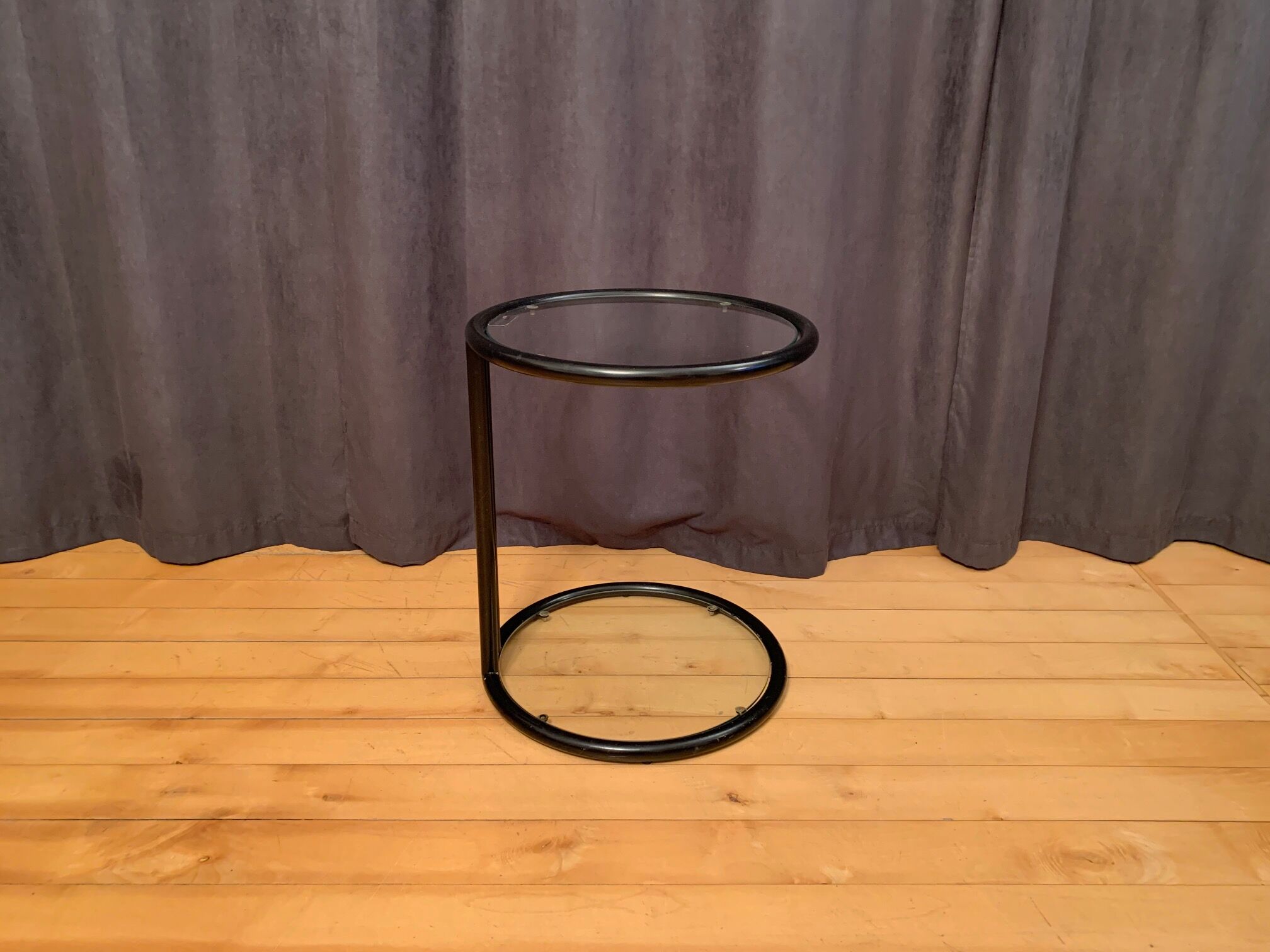 Mobil Metal side table, Italy, 1980s.