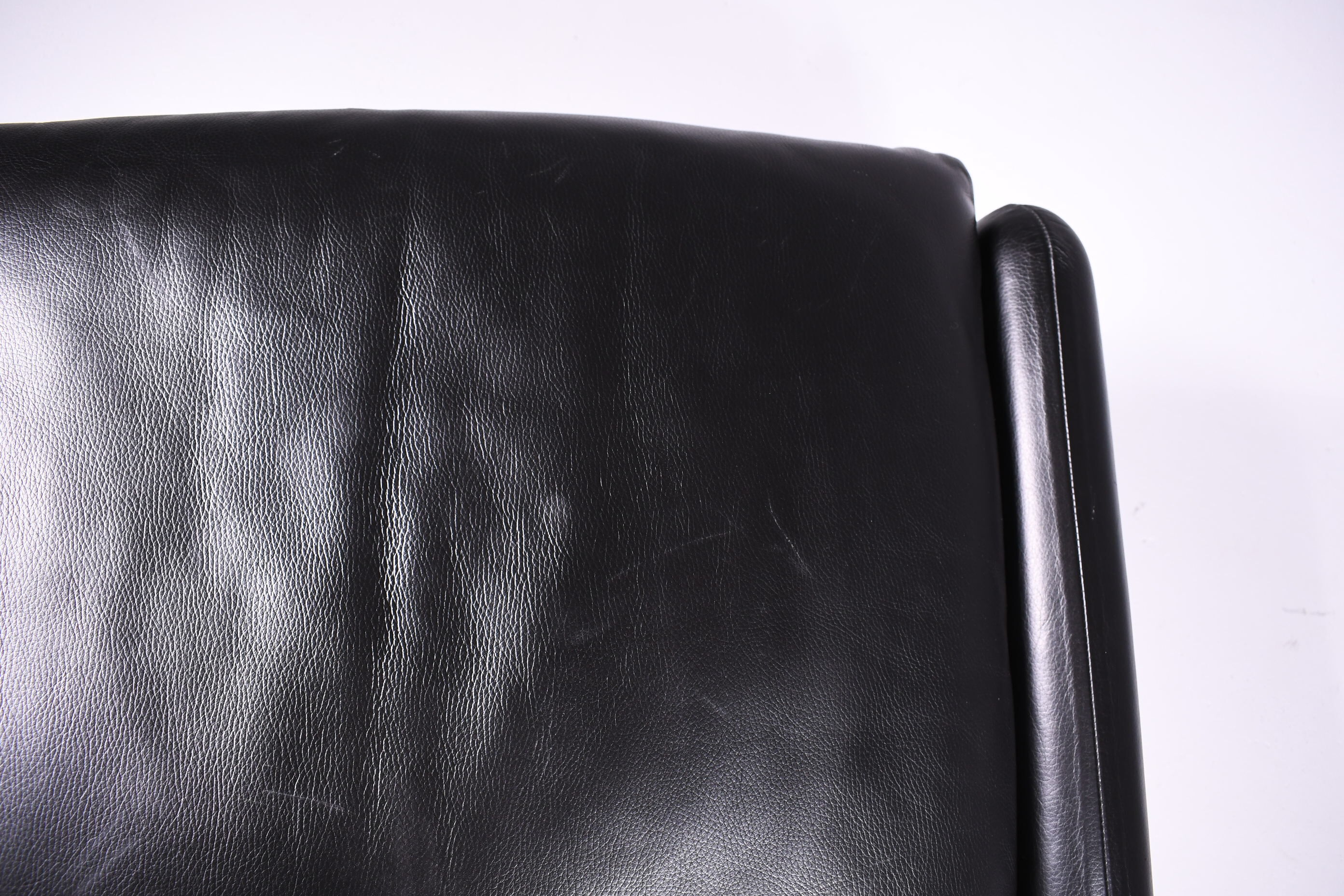 Vintage Maralunga footrest by Vico Magistretti for Cassina 1973