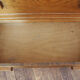 Commode en bois massif vintage
