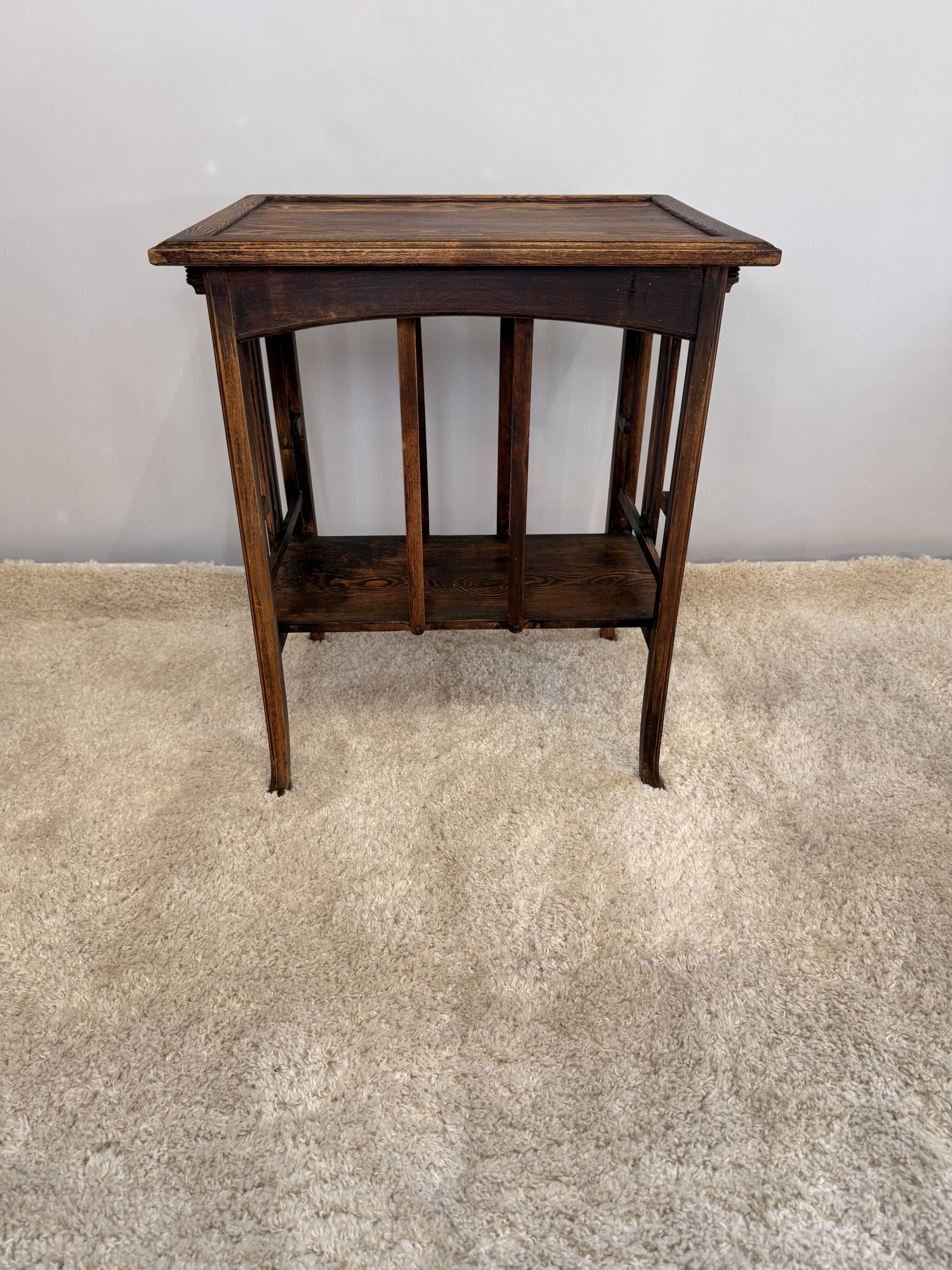 Antique English wooden tea table – Folding trays