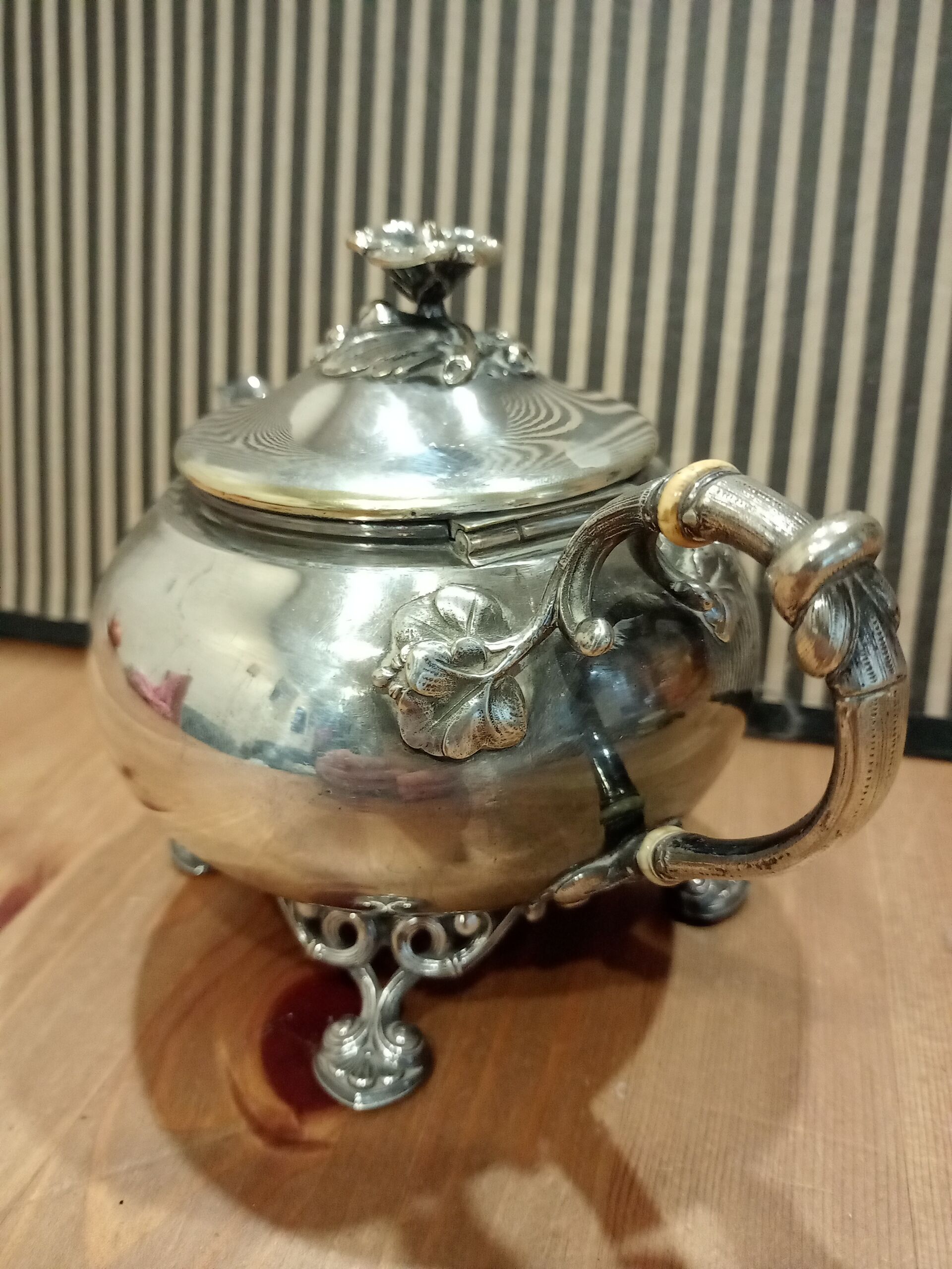 Cristofle teapot early twentieth century