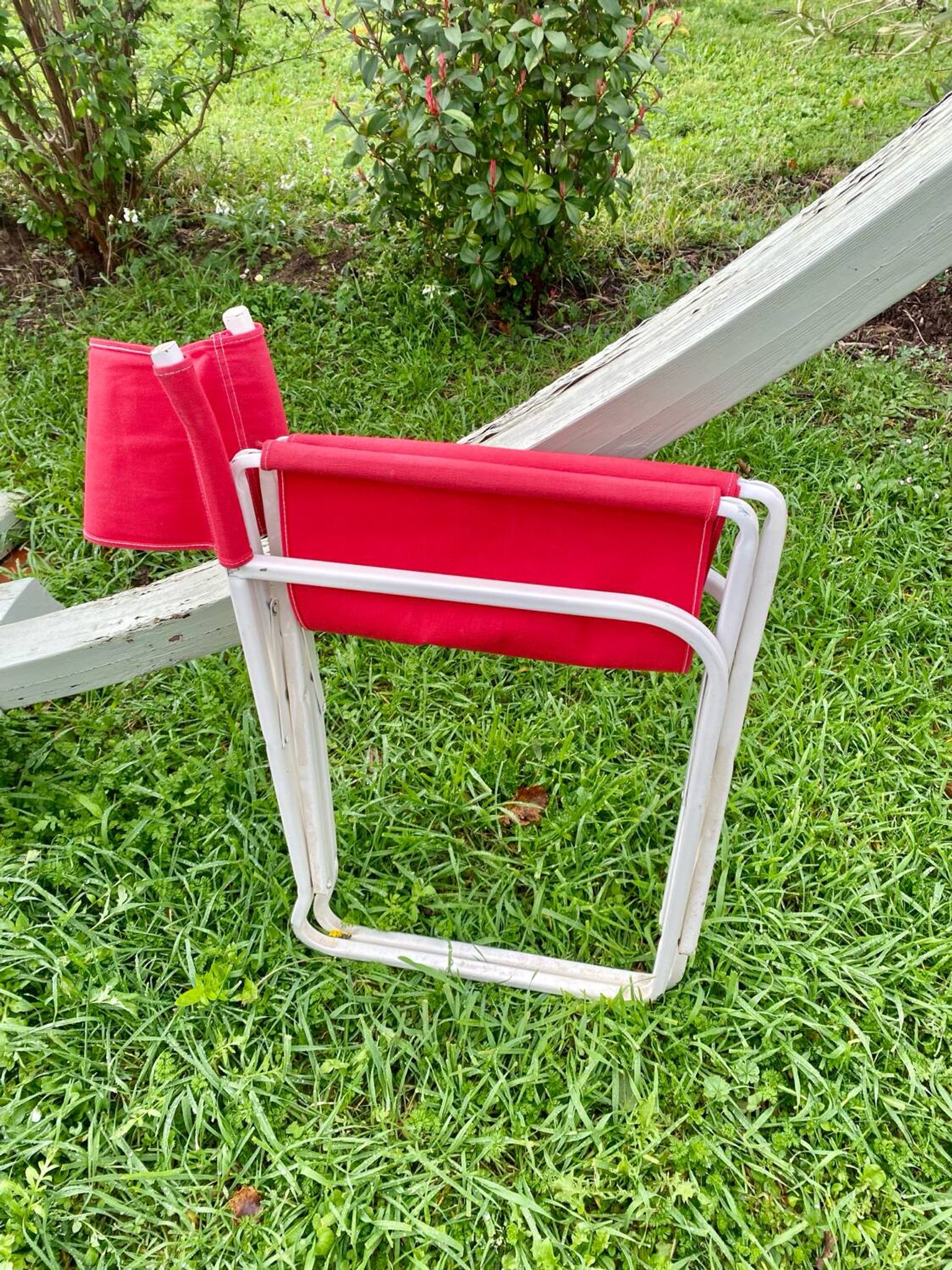 Vintage red folding chair