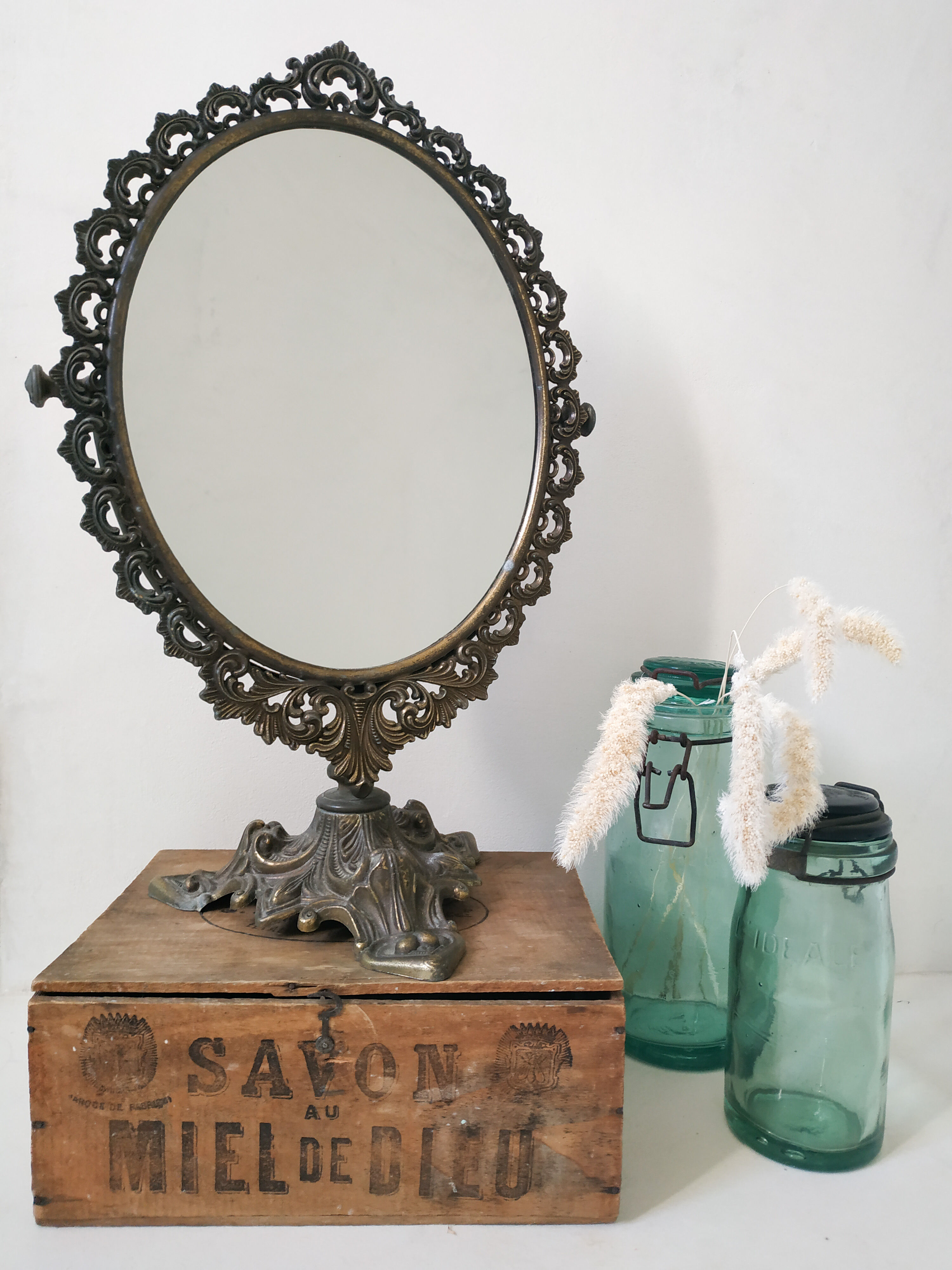 Old mirror on foot metal 30x46cm