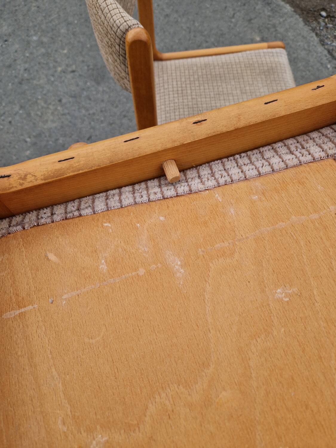 Set of 6 vintage beech chairs to clean or reupholster