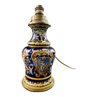 Violin-shaped kerosene lamp in Gien earthenware 19th century Renaissance decor