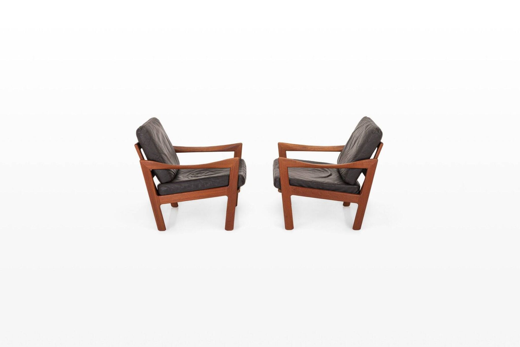 Vintage easy chairs by Illum Wikkelsø for Niels Eilersen, 1960s, set of 2