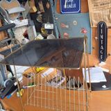 Table d’appoint porte vyniles