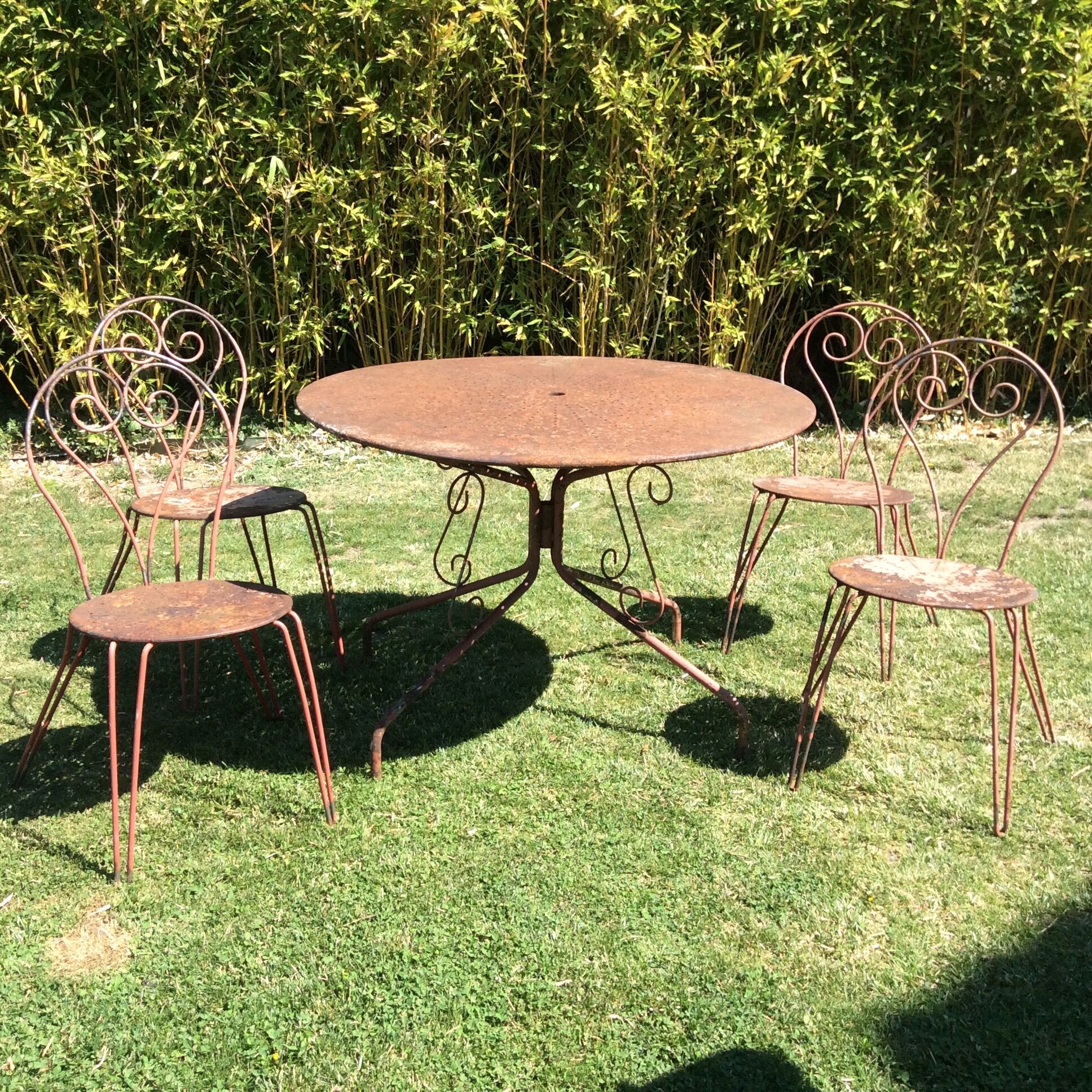 Vintage garden lounge