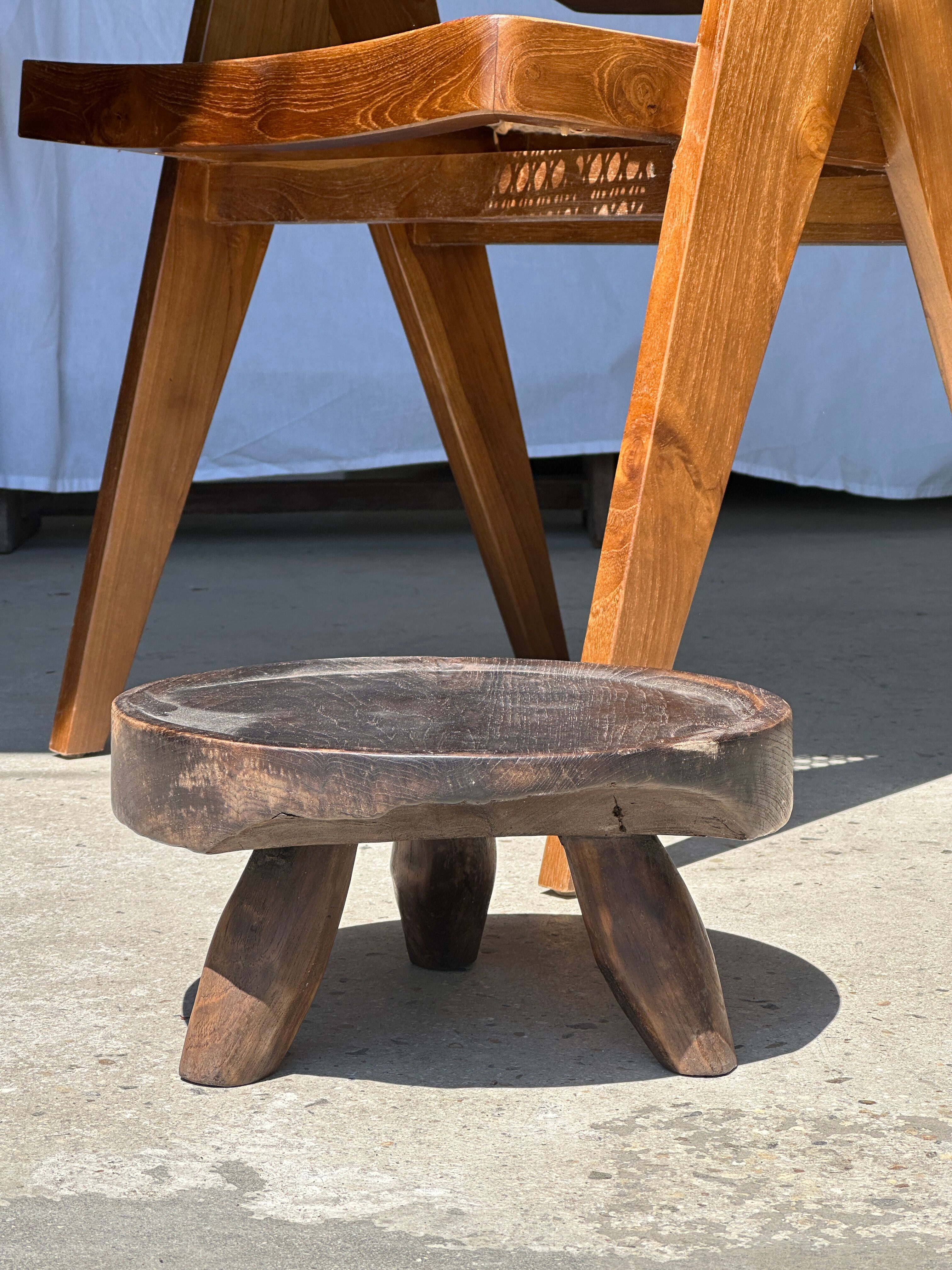 Small tripod stool low in dark brown upcycled teak