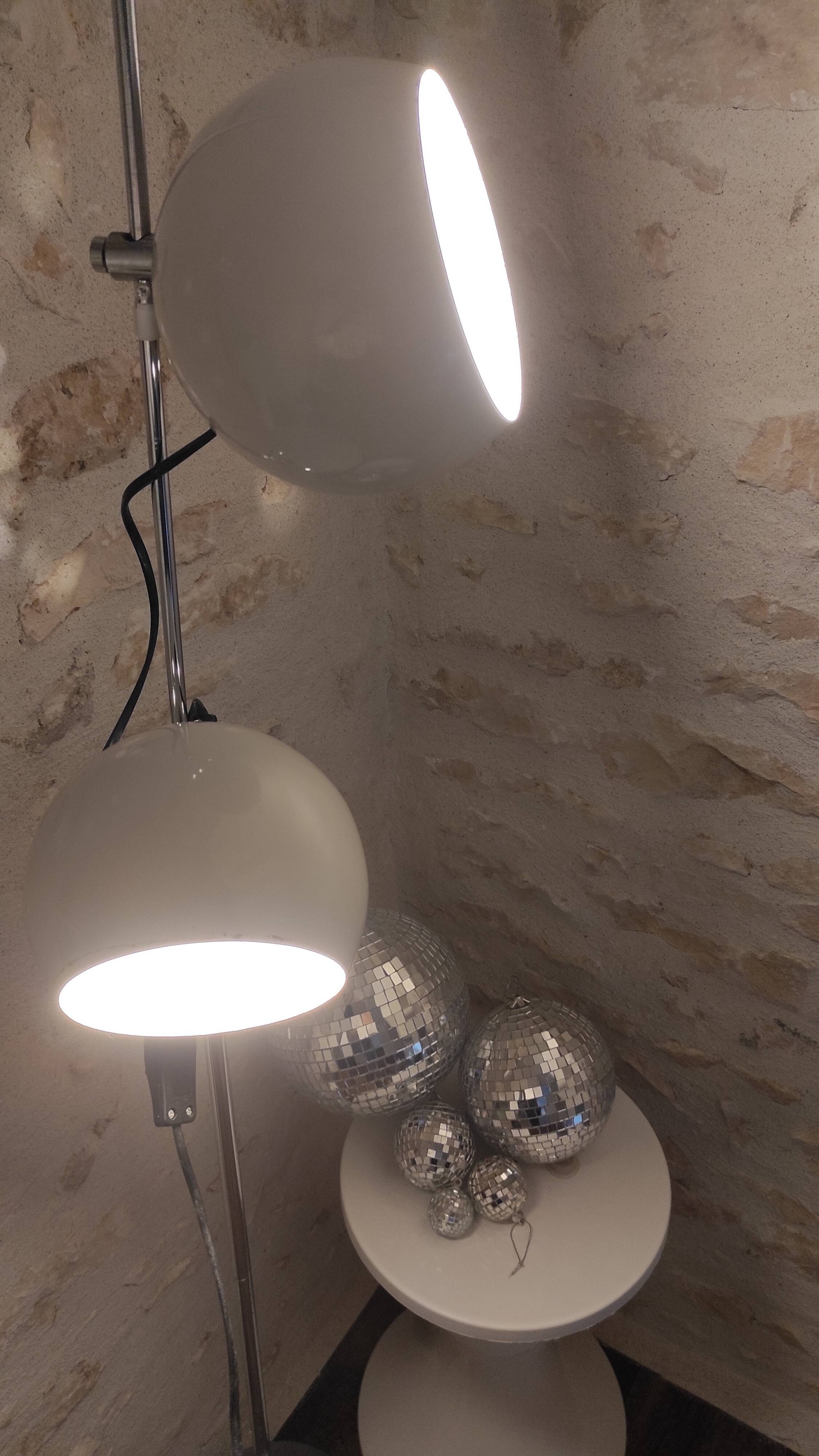 Lampe type eye ball space age
