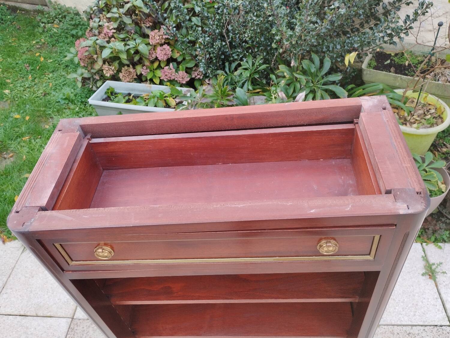 Antique Bibus bookcase in Louis XVI style with marble top