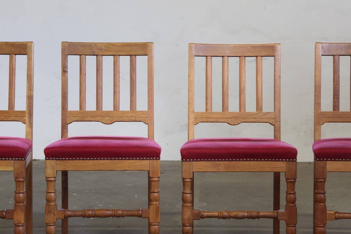 Vintage 1940s/50s solid oak Danish farmhouse chairs, Baroque style set of 4
