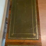 Coffee table with wheels and leather top