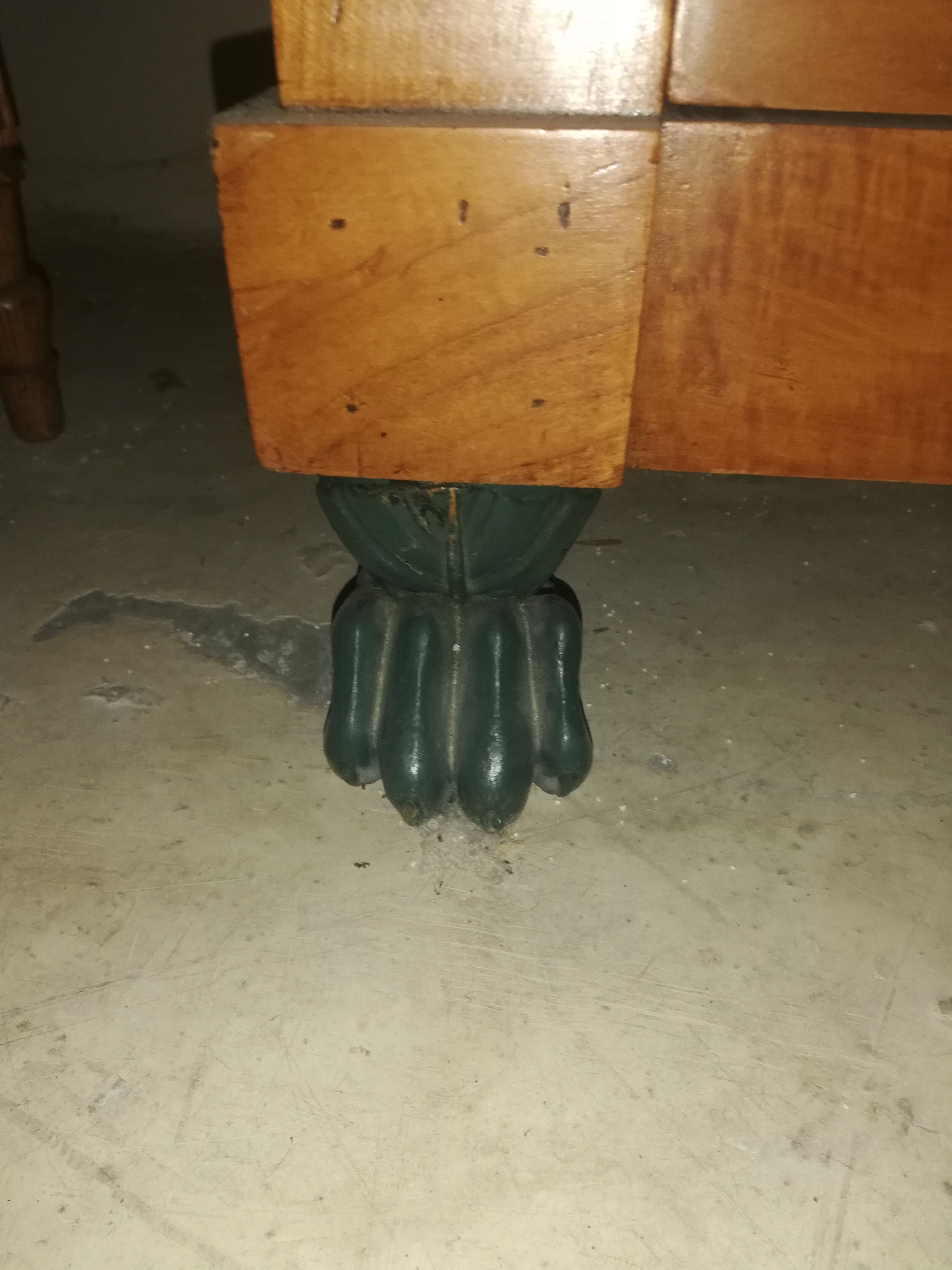 Commode empire en merisier avec un marbre noir