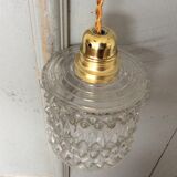 Glass globe suspension