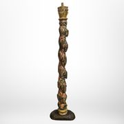 Colonne en bois sculpté avec décor de raisin, France 1900s