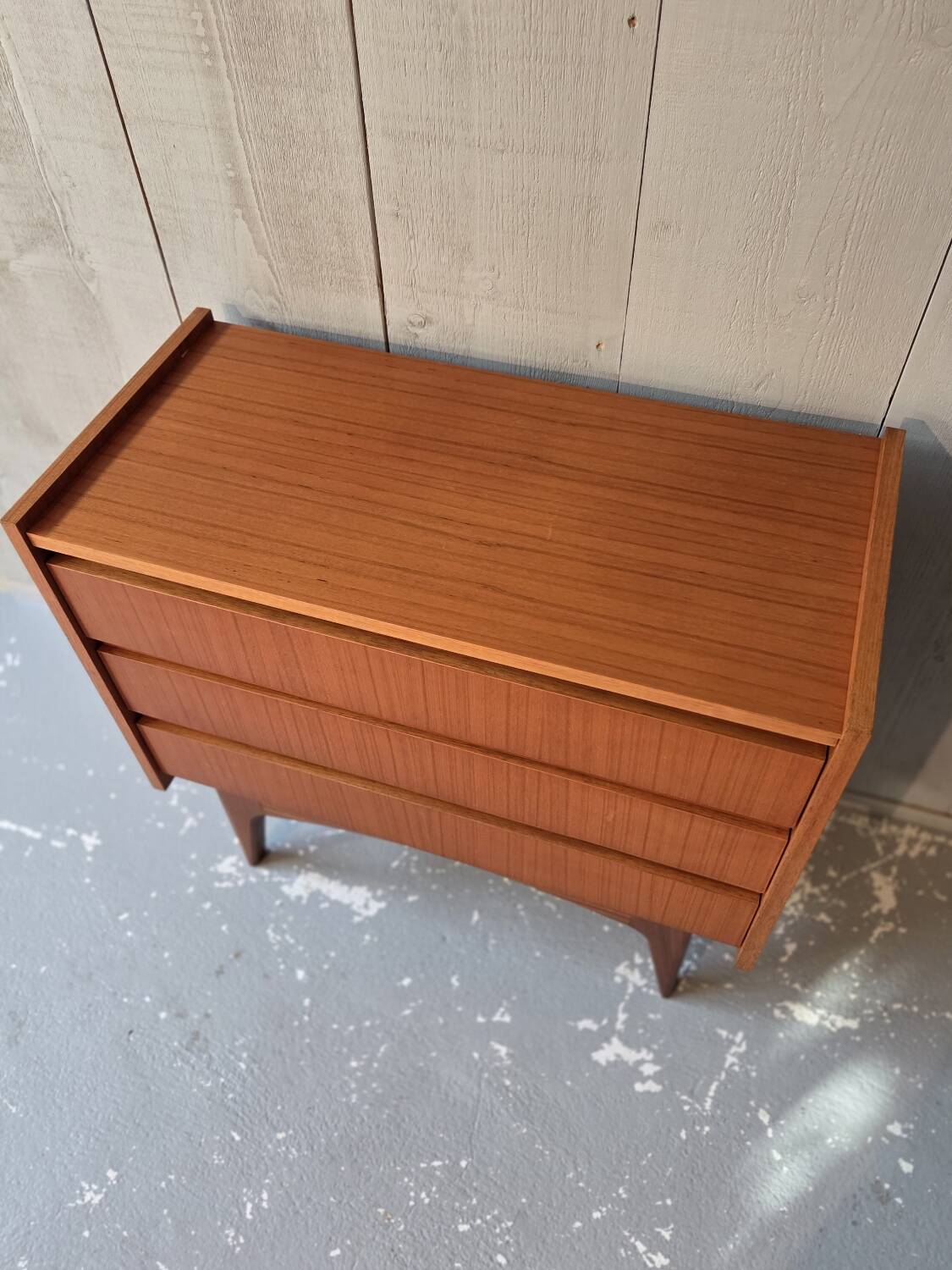 Scandinavian chest of drawers